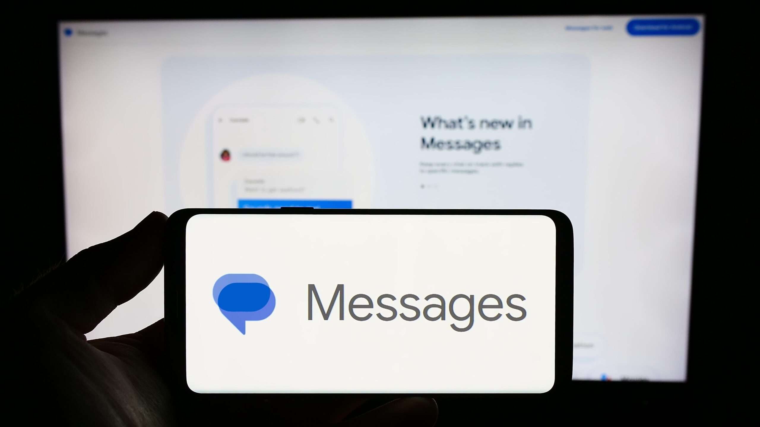 Google Messages introduces sensitive content warning for explicit images.