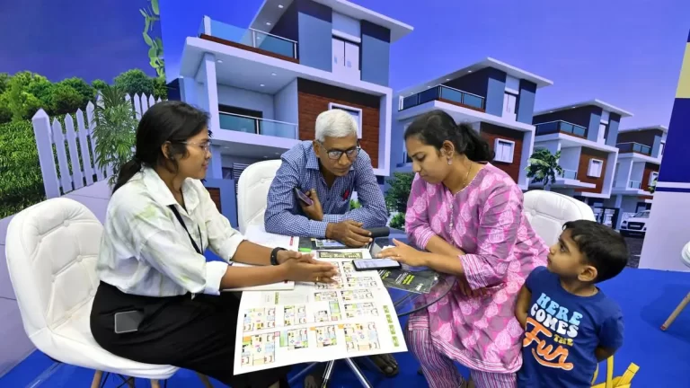 IBI Media Technologies Acquires Real Estate Portal RoofandFloor