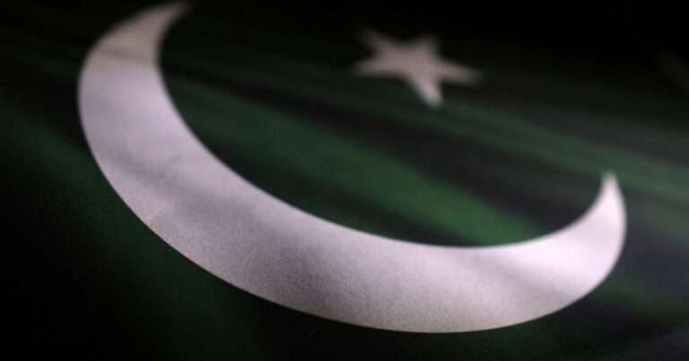 "Pakistan FM Stations Halt Indian Songs Amid Rising Tensions"